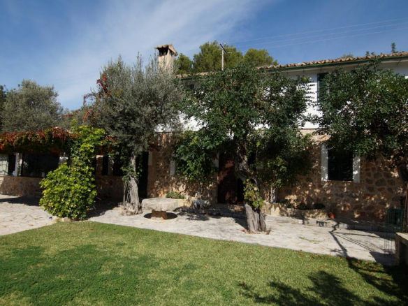 Preciosa y soleada finca, en la afueras de Sóller vistas fachada inmobiliaria enseñat